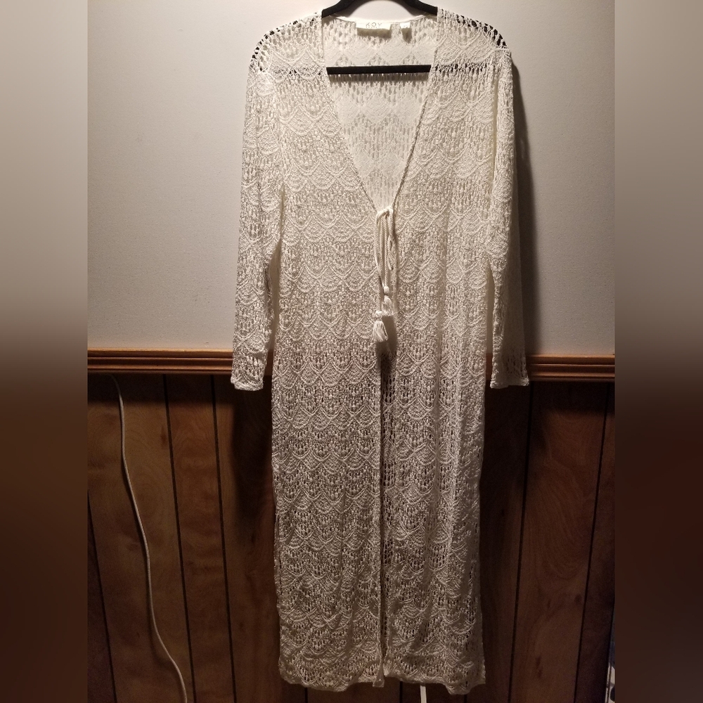 🍁🌺🐳KOY Resort crochet/lace dress cover up with front tassels